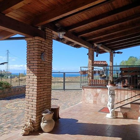 La Taverna Di Angela อเมนโดลารา ภายนอก รูปภาพ